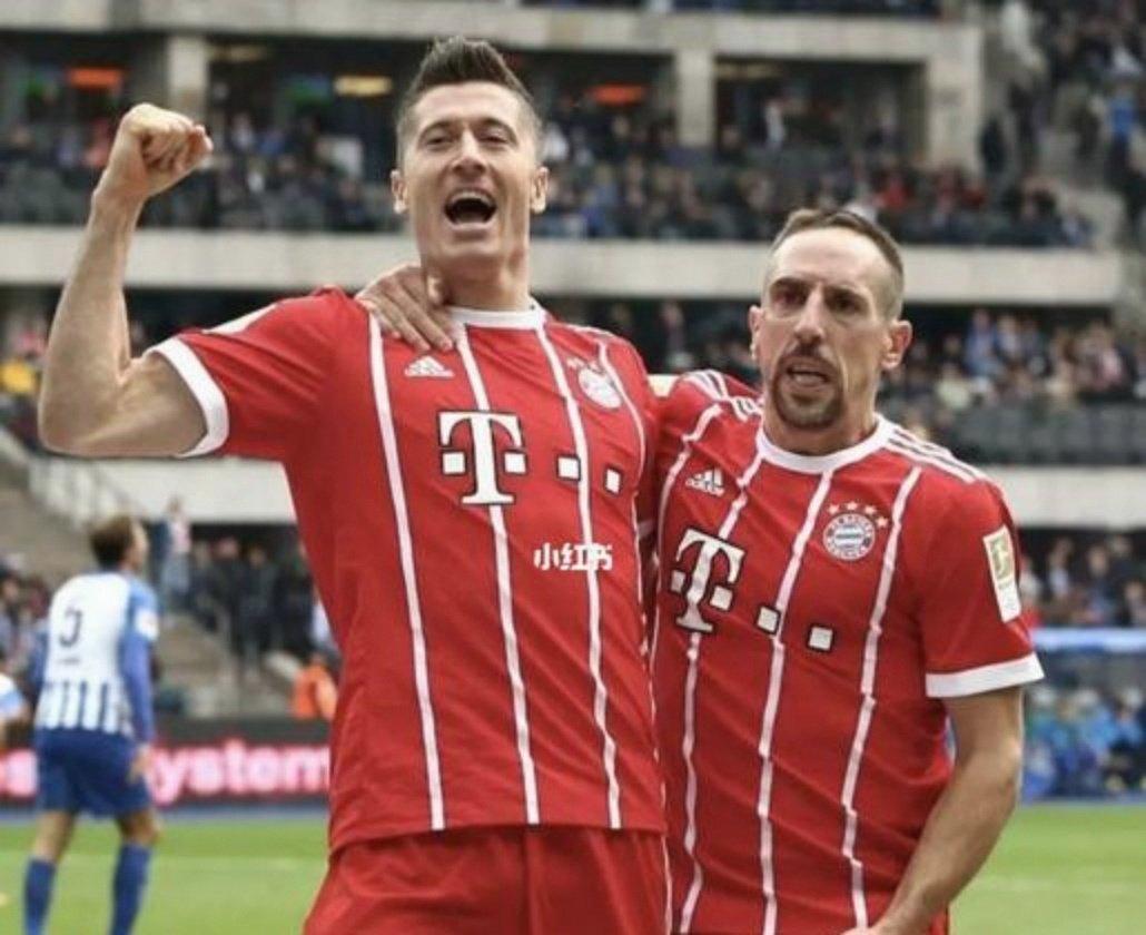 爱游戏- 德甲莱万多夫斯基连进五球的视频 