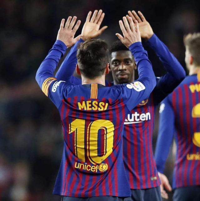 爱游戏体育-包含科维托娃赛事官方发布挺进下一轮新规，巴塞罗那争议不断！的词条